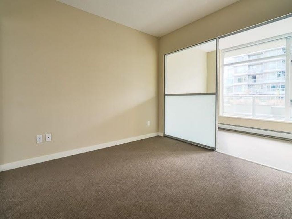 138 W 1st Ave, #407