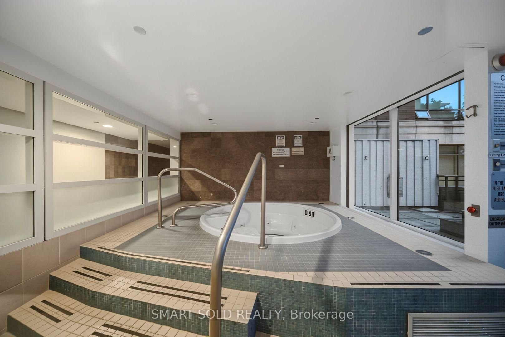 PRESTIGE AT 500 QUEENS QUAY WEST