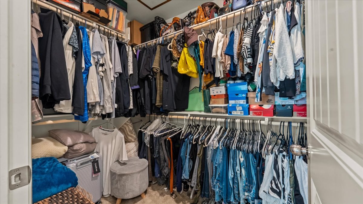 17114 Gray Pine Pl, San Bernardino, CA 92407