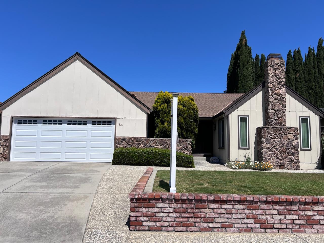 1826 Mayall Ct