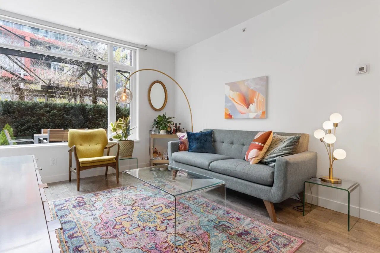 110 Switchmen St #112