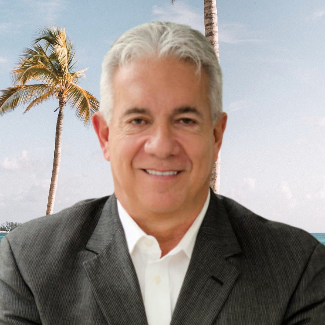 Robert "Bob"  Cromartie Miami Beach, FL Real Estate Agent Headshot