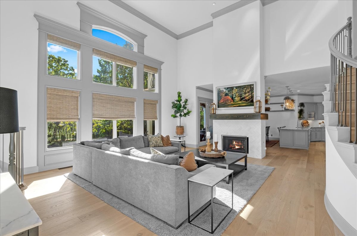 Luxury Living in Bixby, Oklahoma: A Premier Estate in Devonshire at Graystone Represented by Philip Shain of The Agency Tulsa - Wyatt Poindexter - The Agency