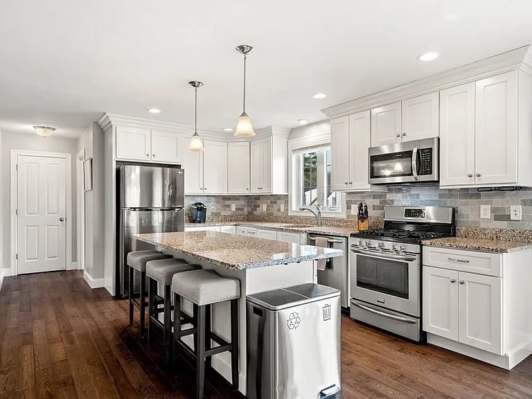 100 Maplewood Ave