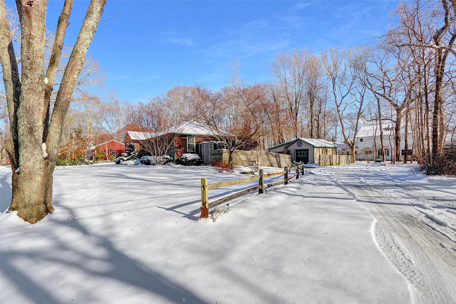 2677 River Road