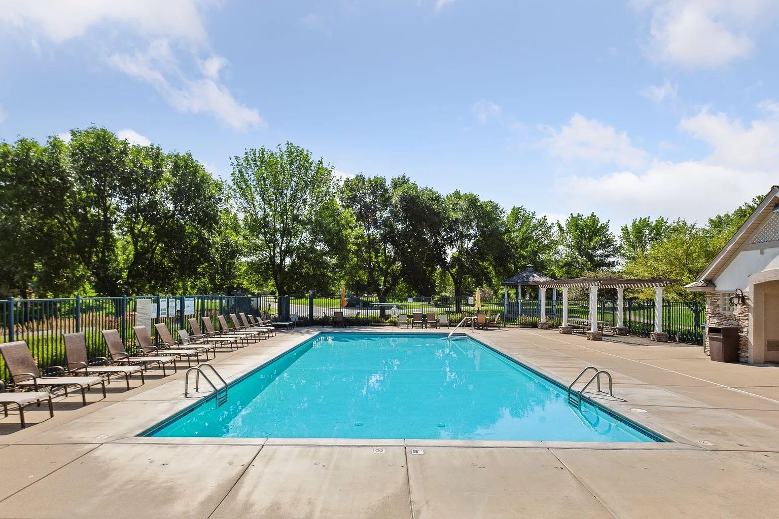 Stunning 2-Story in Springfield Community