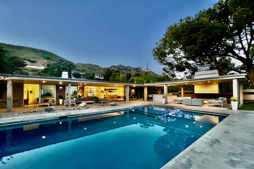 Retreat View