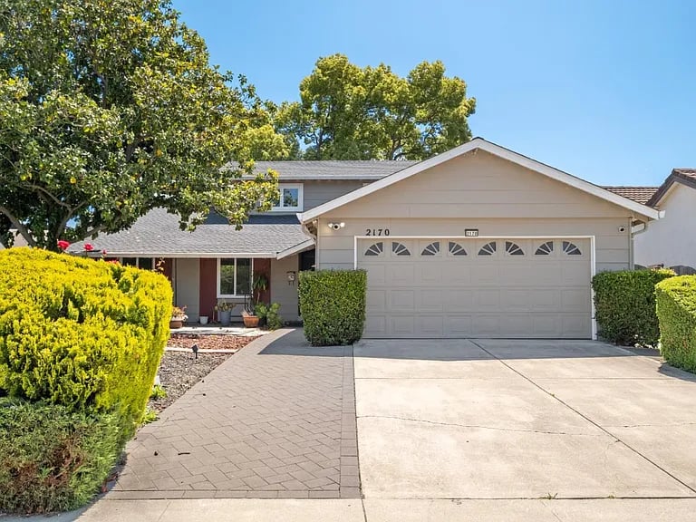 2170 Hikido Dr