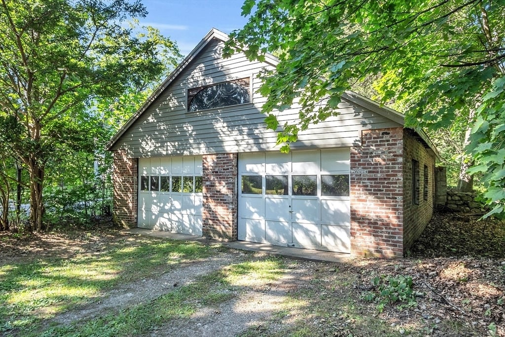 681 Barretts Mill Rd
