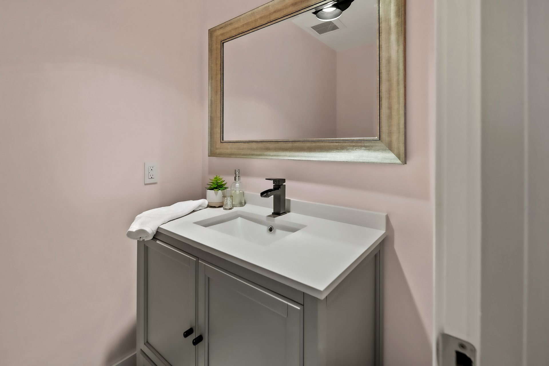 Carmel Townhome Living - 95 High Meadow Lane