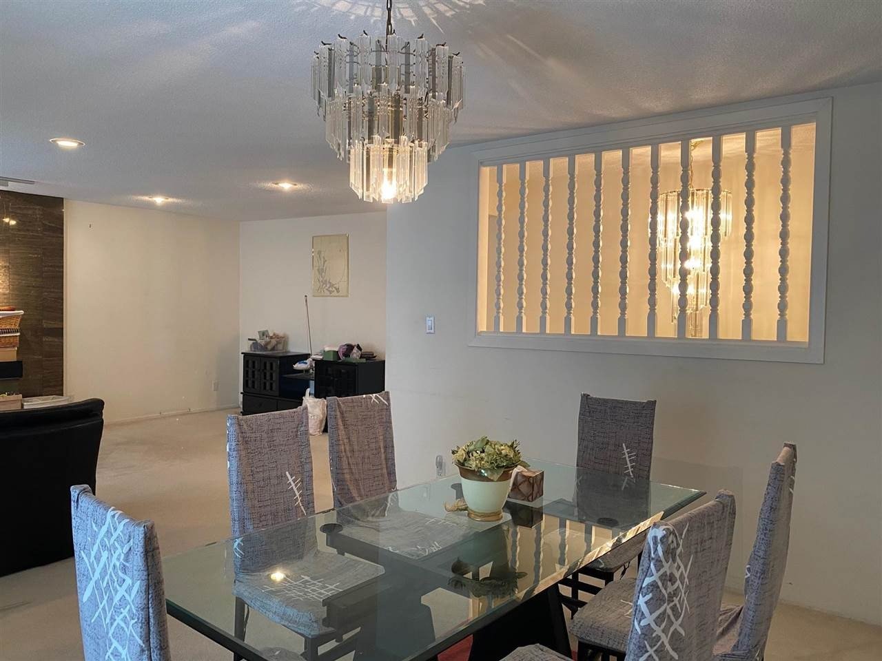 51 W 61st Ave