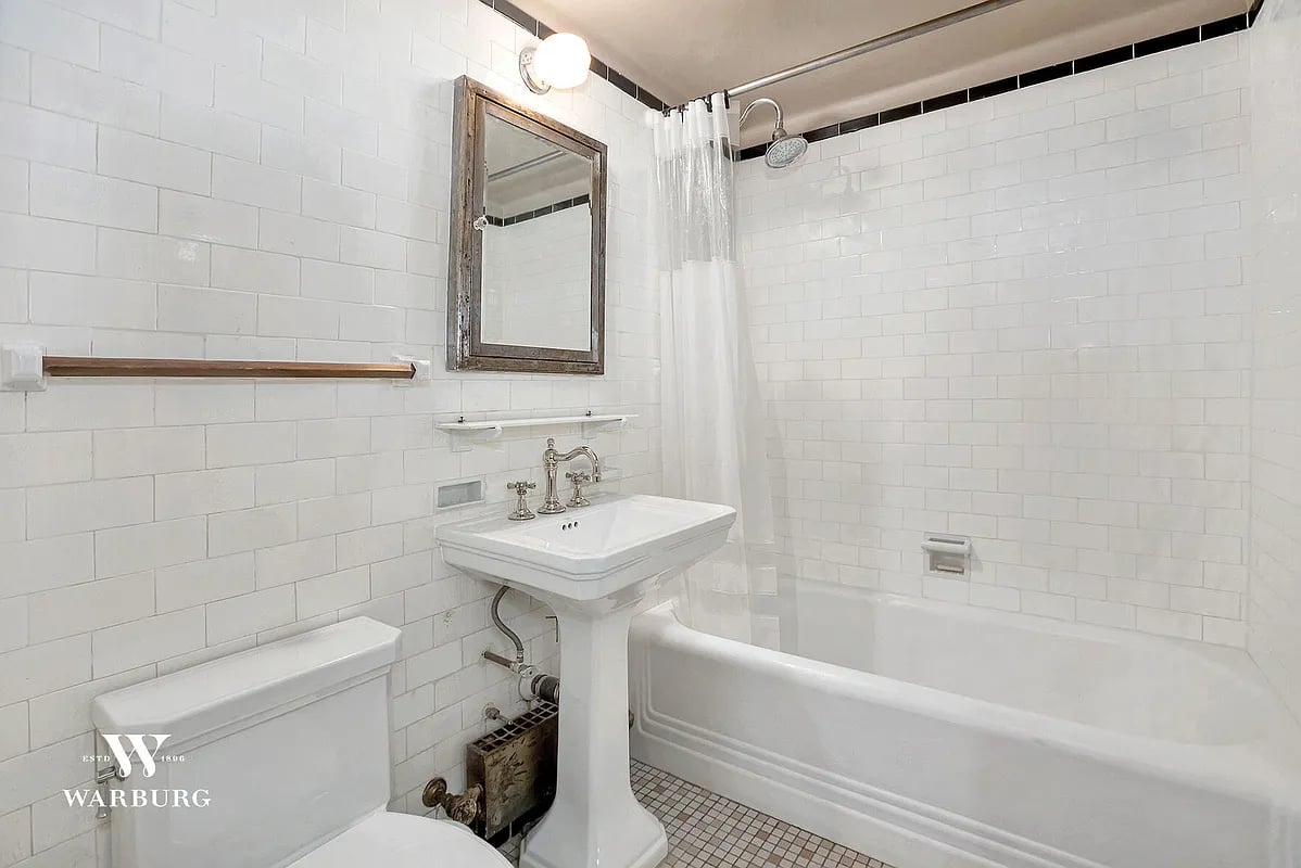 333 West 56th St, #3D