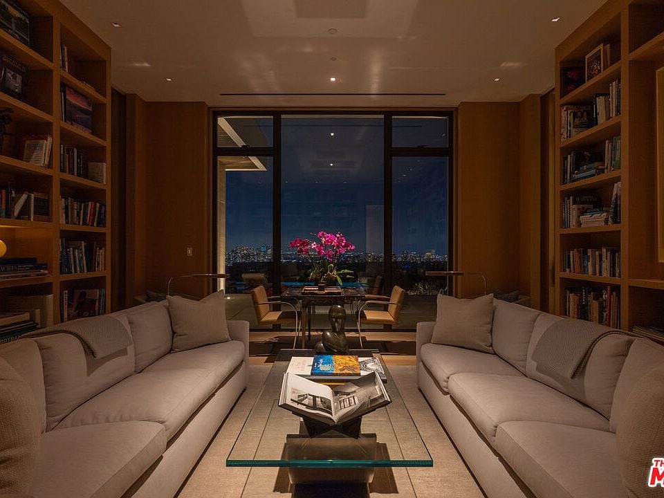 9966 Beverly Grove Dr