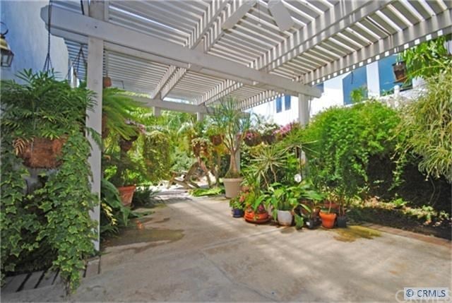 1656 FAIRVIEW Dr