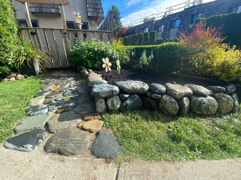 1250 Premier St