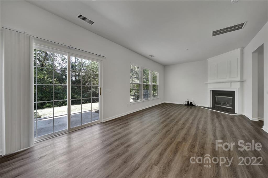 11708 Huxley Rd