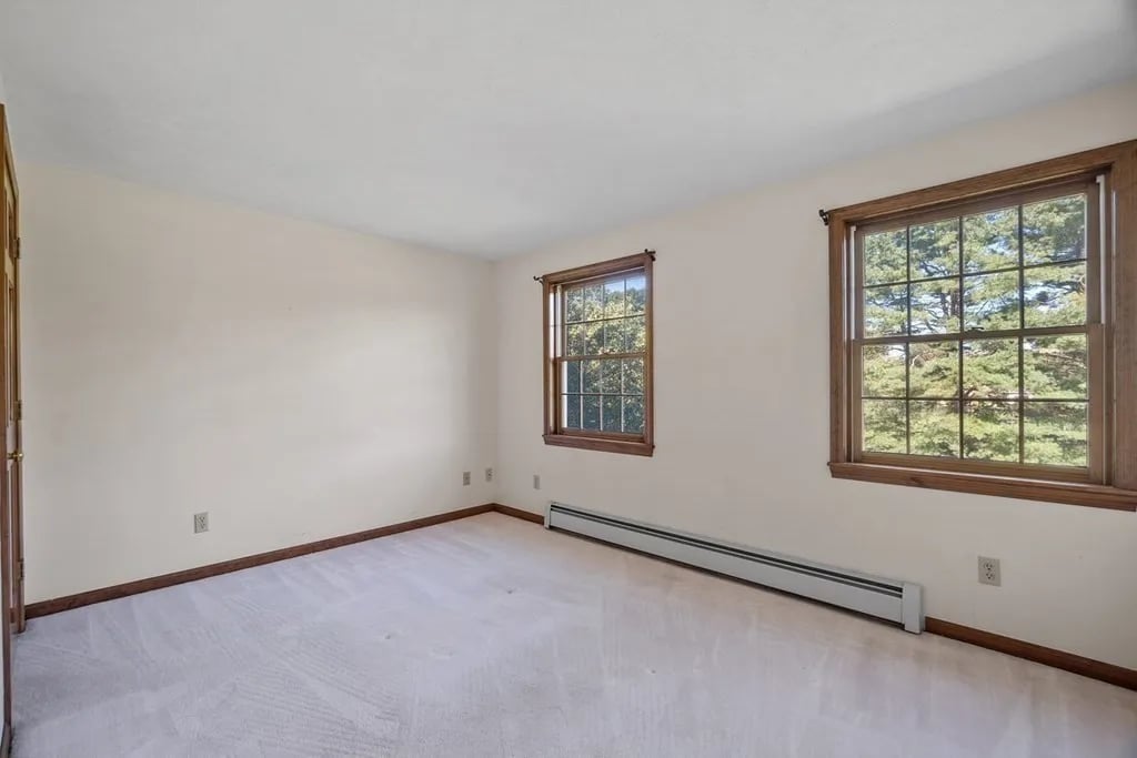 4 Great Meadow Rd