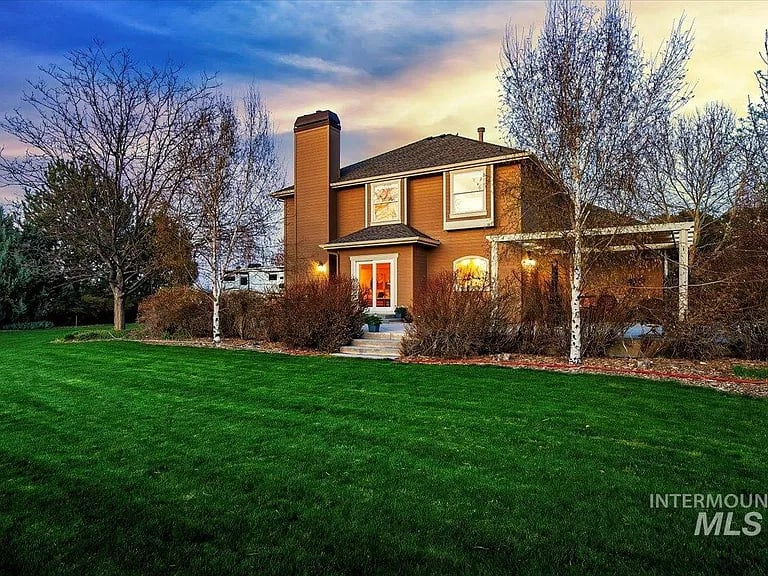 9155 S Perfect Ln