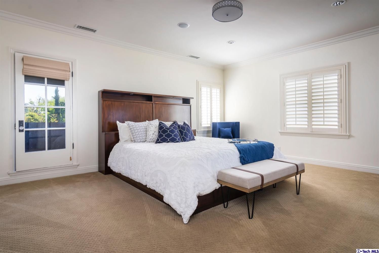 464 S Highland Ave