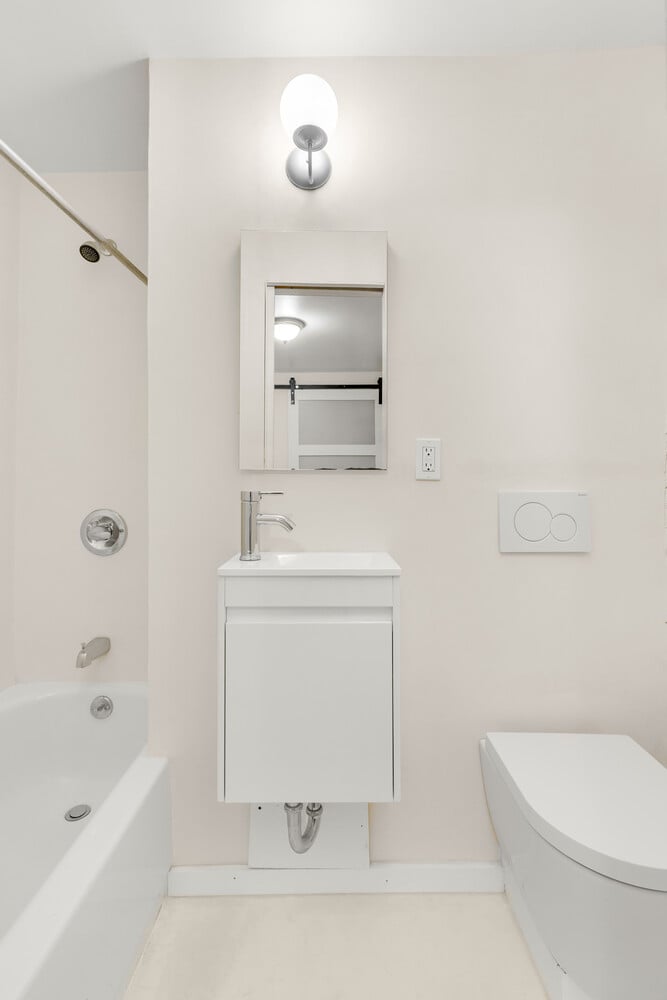 212 East 88th Street Unit: 4C