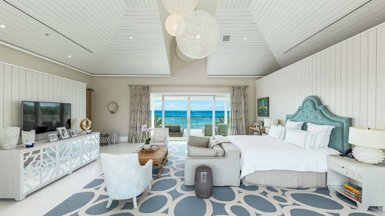 5 Oceans Beachfront Estate