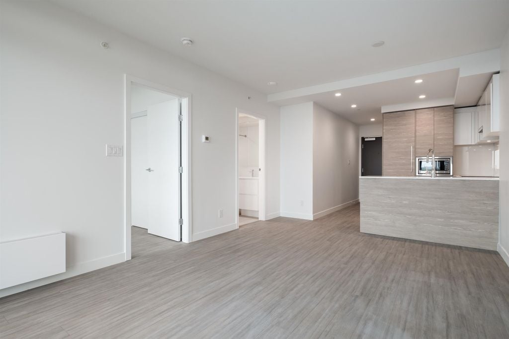 13615 Fraser Hwy, #1602