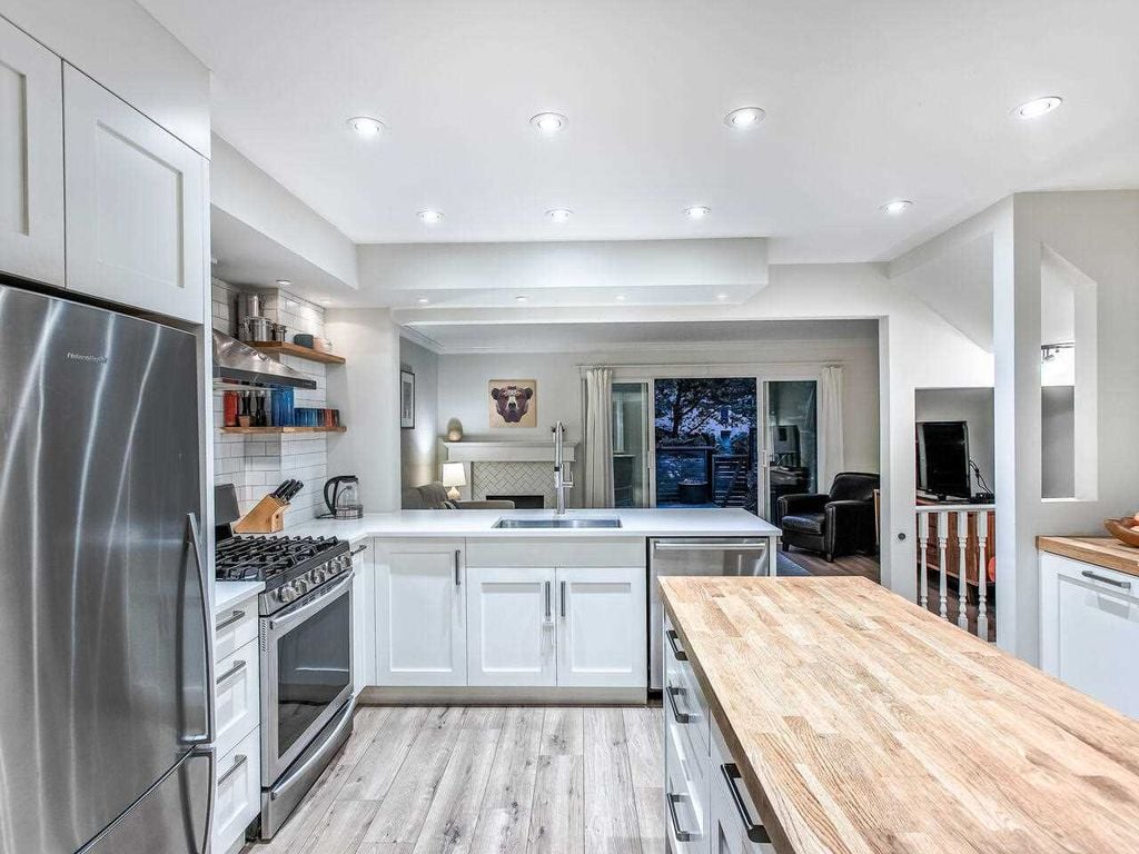 1910 Cedar Village Cres, #49