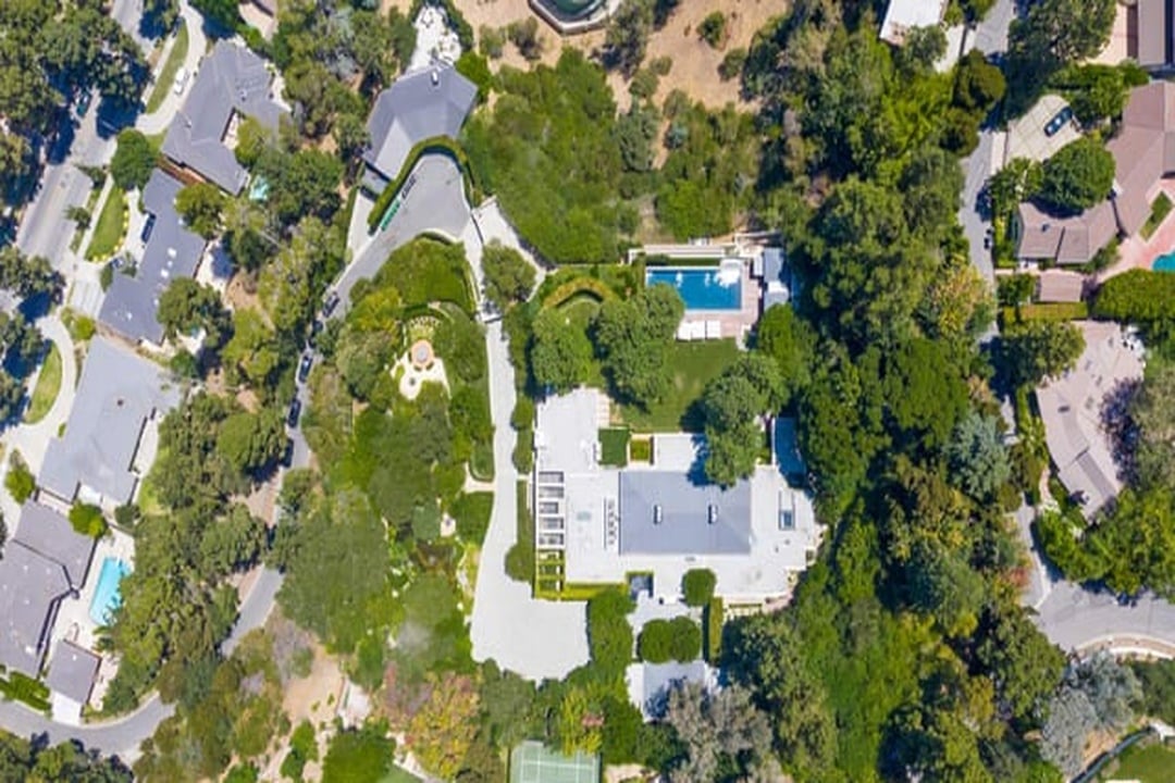 Blissful Manor