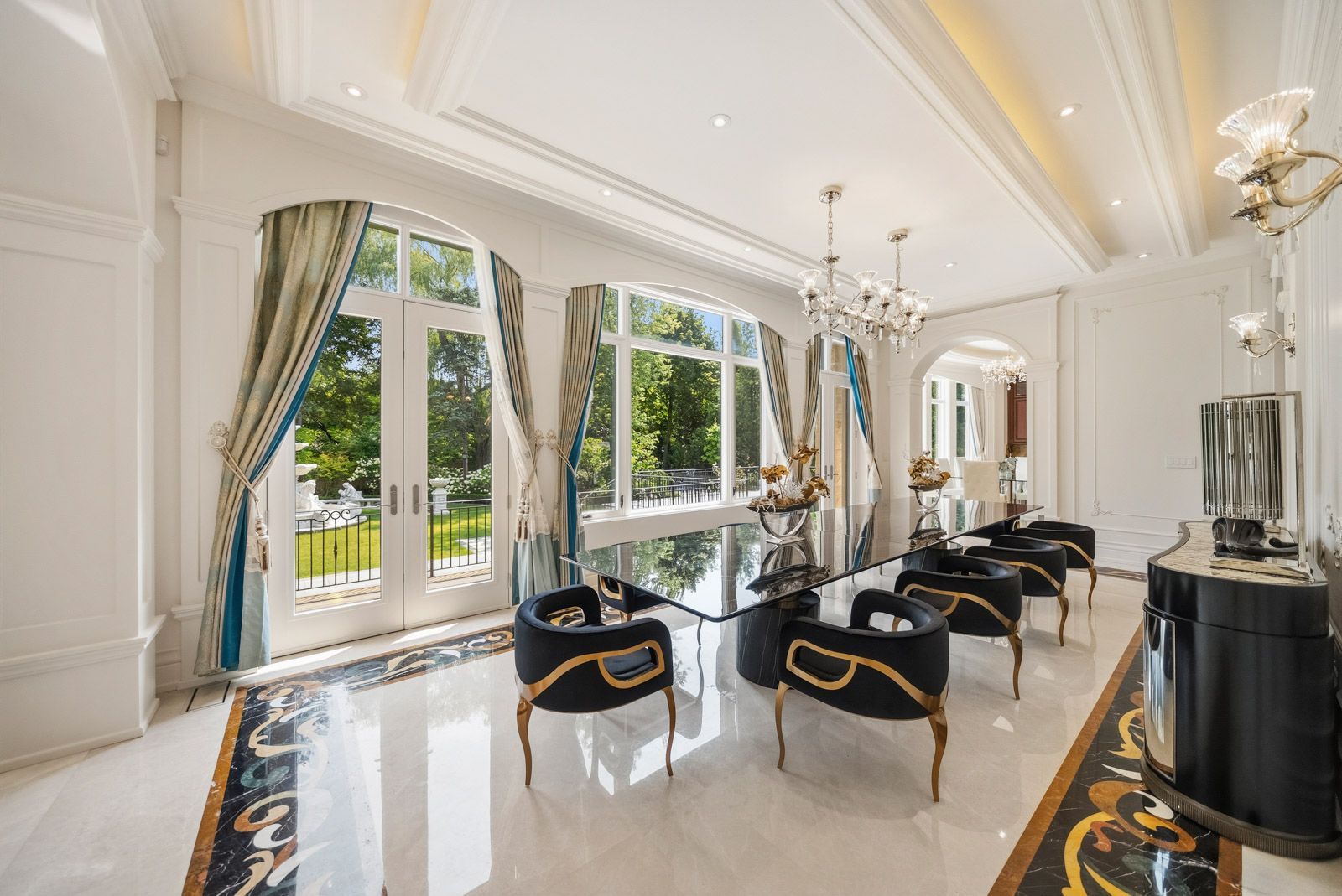 Grand Palatial Newly Completed