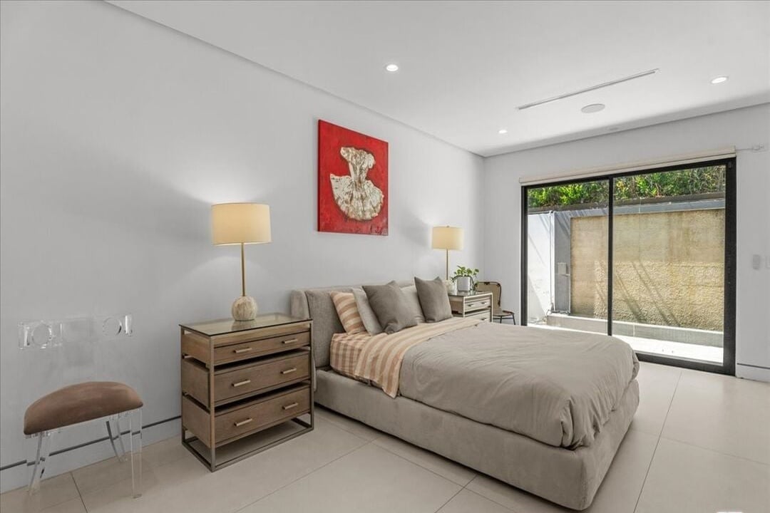 Celestia Estate, Hercules Dr, 90046