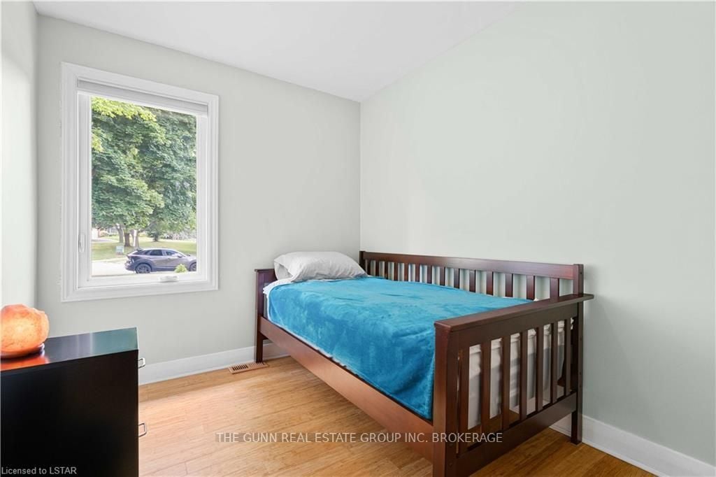 382 Colville Blvd
