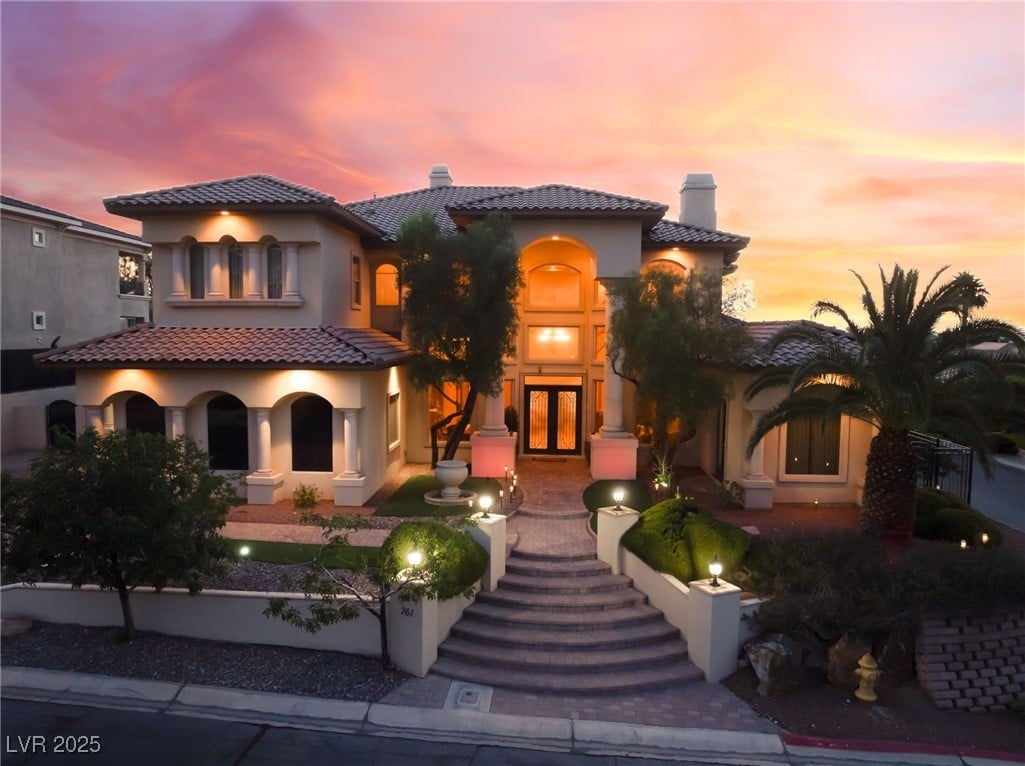 ⭐ Inside Roma Hills