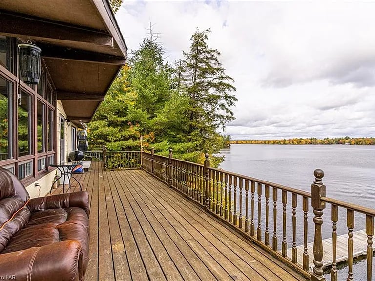 1668 Beaumont Dr