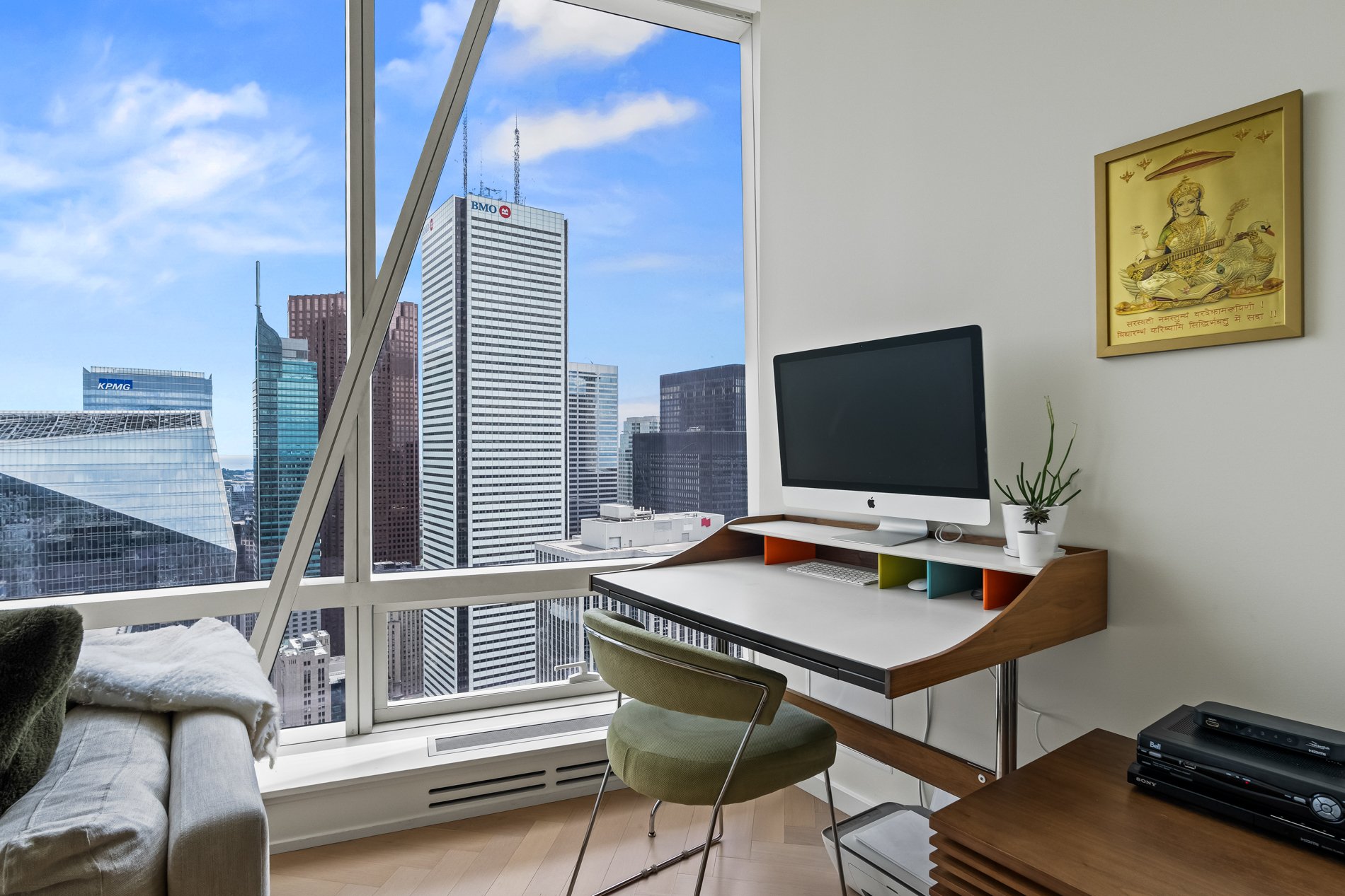 Suite 5707- 180 University Avenue 
