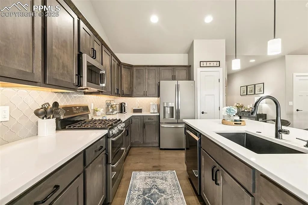 6792 David Anthony Ct