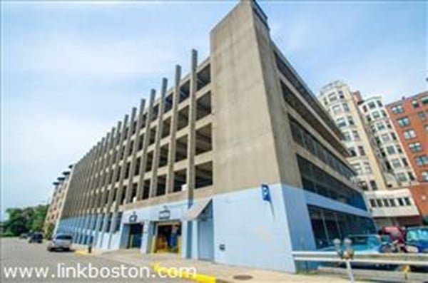 425 Newbury Street C-11