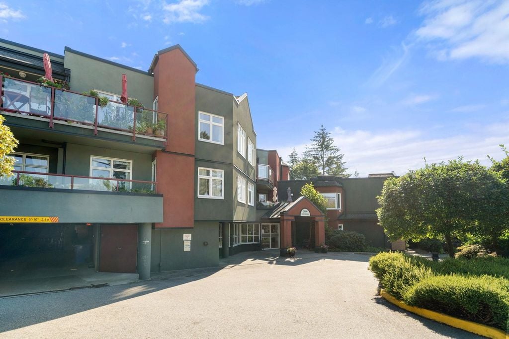 2800 Chesterfield Ave, #406