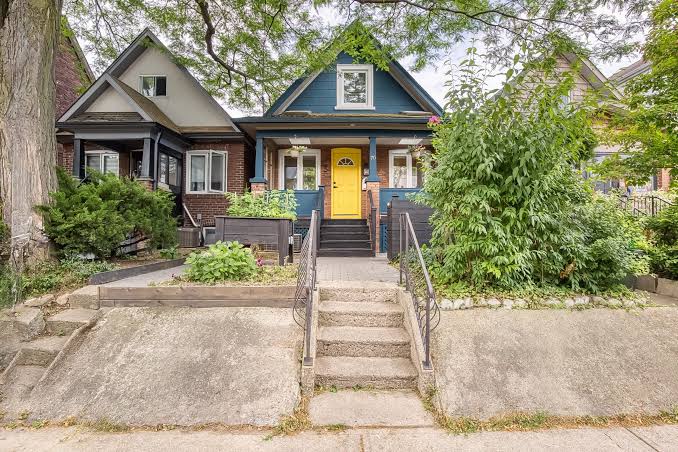 70 Nairn Ave