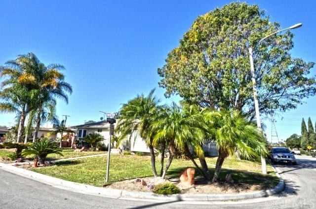 1301 W Trenton Dr