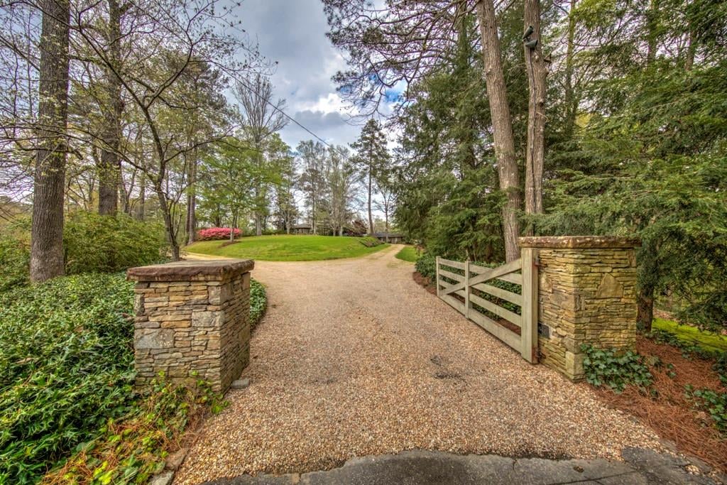 4395 Harris Trail