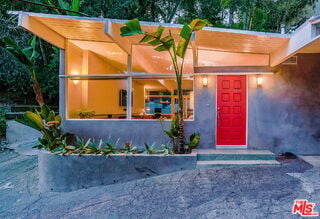 7979 Willow Glen Rd