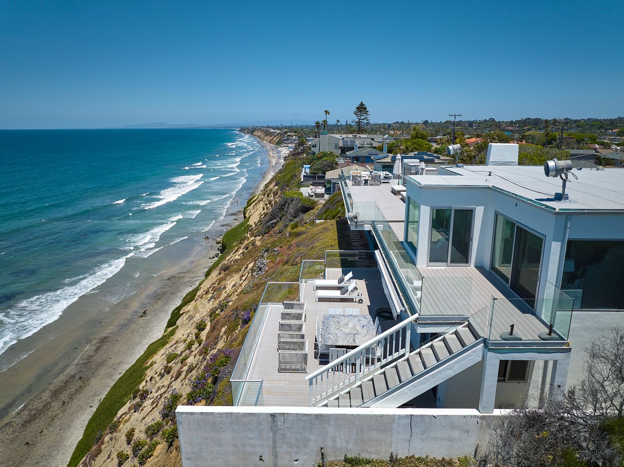 Encinitas Oceanfront Retreat