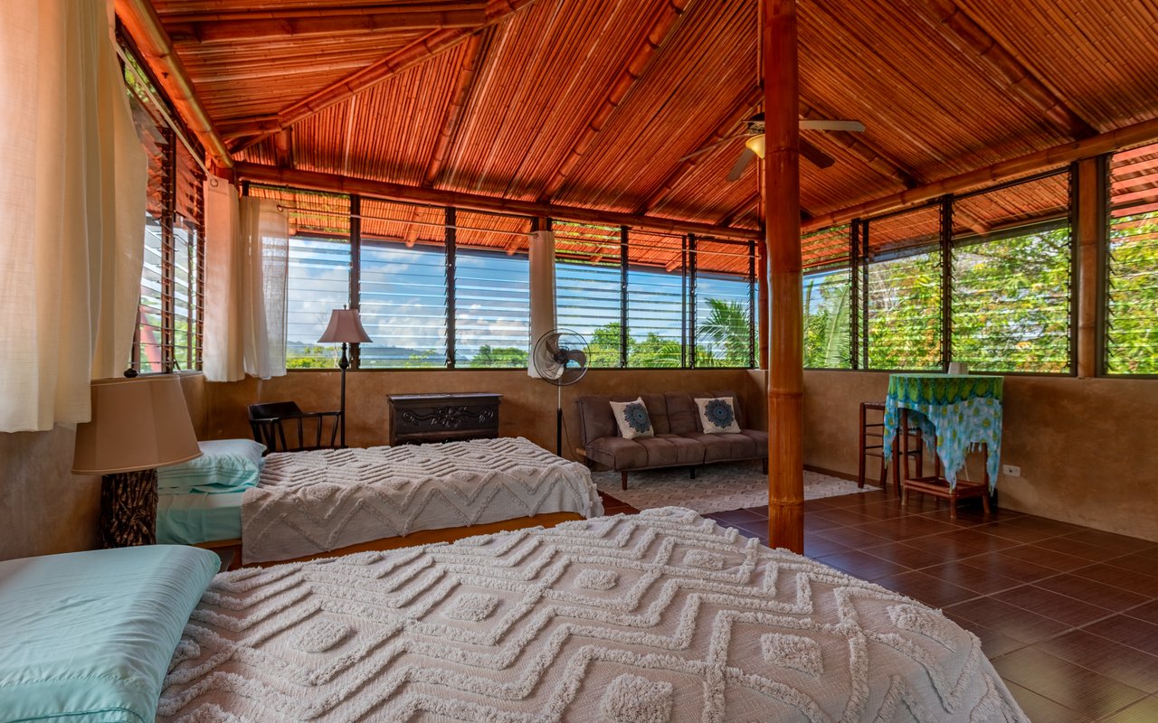 Tropical Getaway with Two Villas and Lush Gardens Near the Heart of Uvita
