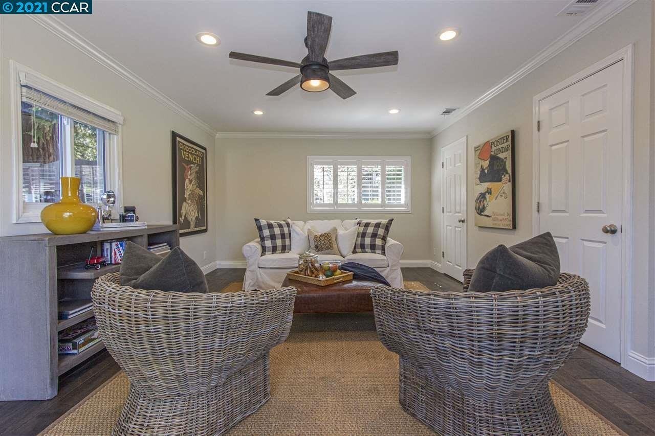 3320 S Lucille Ln