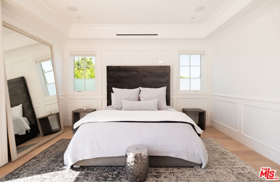 Highcliff Vista, N Stanley Ave, 90036