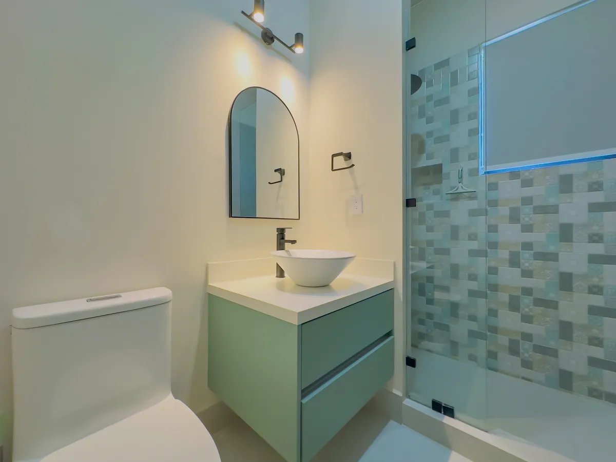 One-Level Home w/Solar, Pool, walk Club Access in Coco Bay Estates