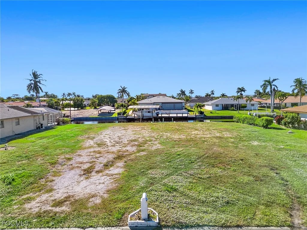 9821 Cypress Lake Dr