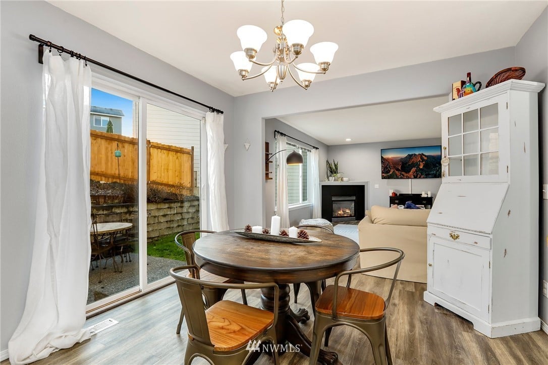 3413 68th Dr NE