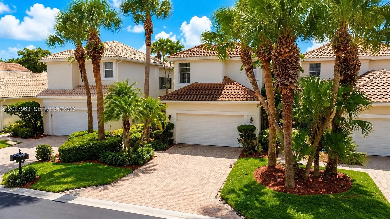 6646 NW 25th Ter