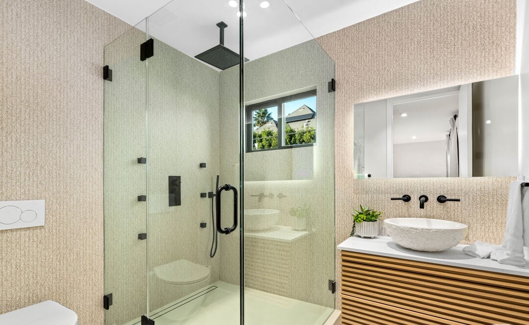 Zenith Estate, S La Jolla Ave, 90048